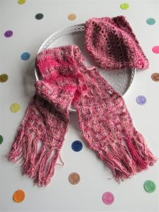 Bombažni Pomladni komplet Šal in BeaNie Kapia